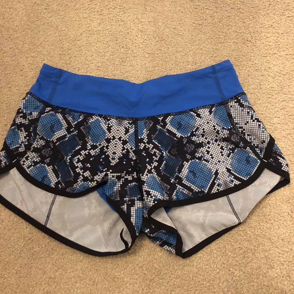 Lululemon size 4 athletic shorts